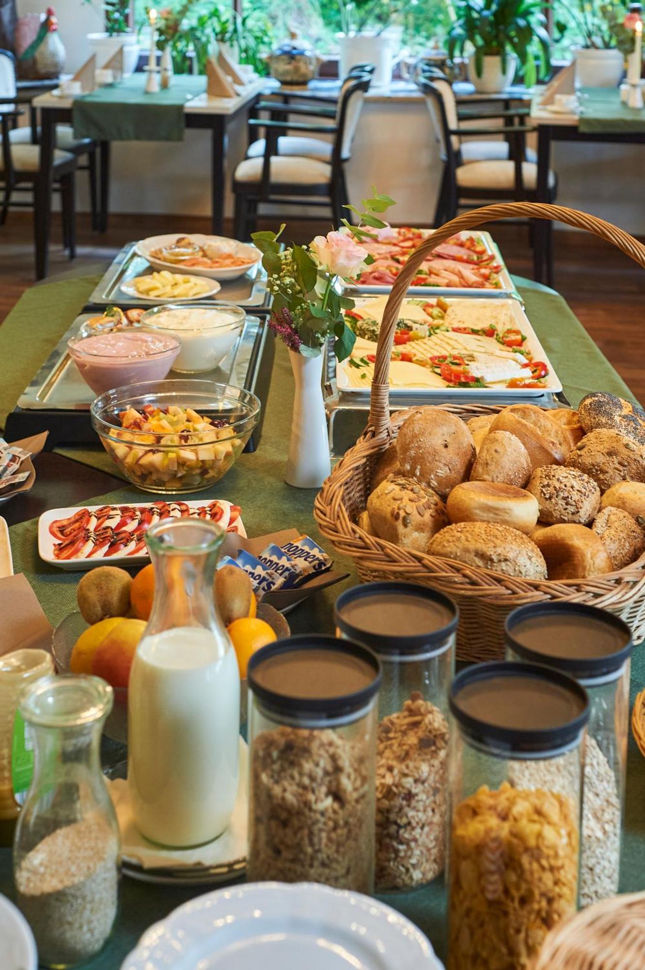 Hotel Restaurant Waldschloesschen Линен Экстерьер фото