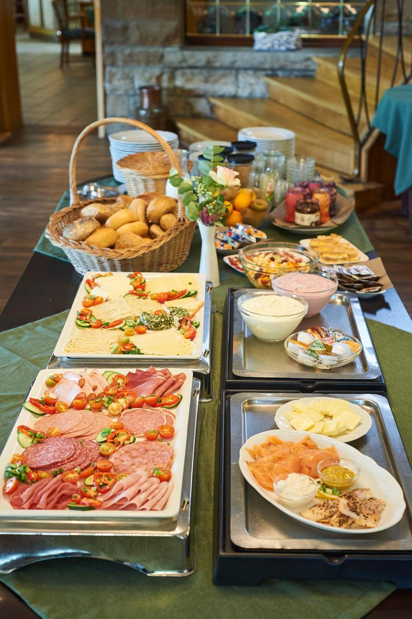 Hotel Restaurant Waldschloesschen Линен Экстерьер фото